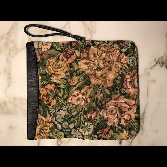 Vintage floral patterned expandable Clutch - Picture 3 of 4